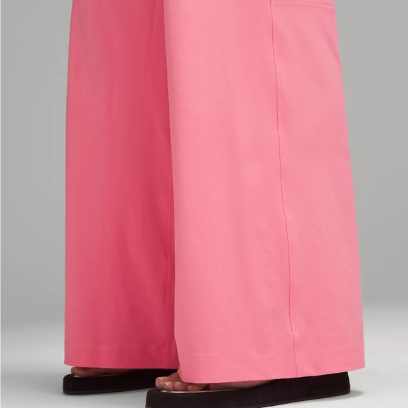 Lululemon Swift !NWT SOLD OUT! Wide Leg Mid Rise Pant sz 10 Sakura Pink - Picture 6 of 9